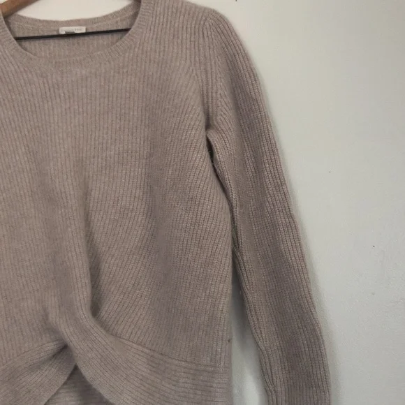 Garnet Hill Oatmeal Beige 100% Cashmere Twist Front Chunky Knit Sweater Sz Large - Picture 14 of 17